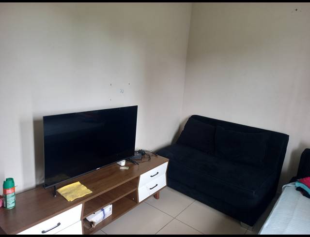 2 BEDROOM HOUSE FOR SALE IN ESIKHAWINI